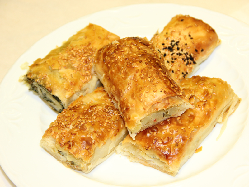 Demeti Borek